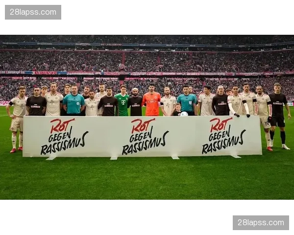 拜仁客场五球大胜圣保利 联赛进球数破百刷新德甲纪录